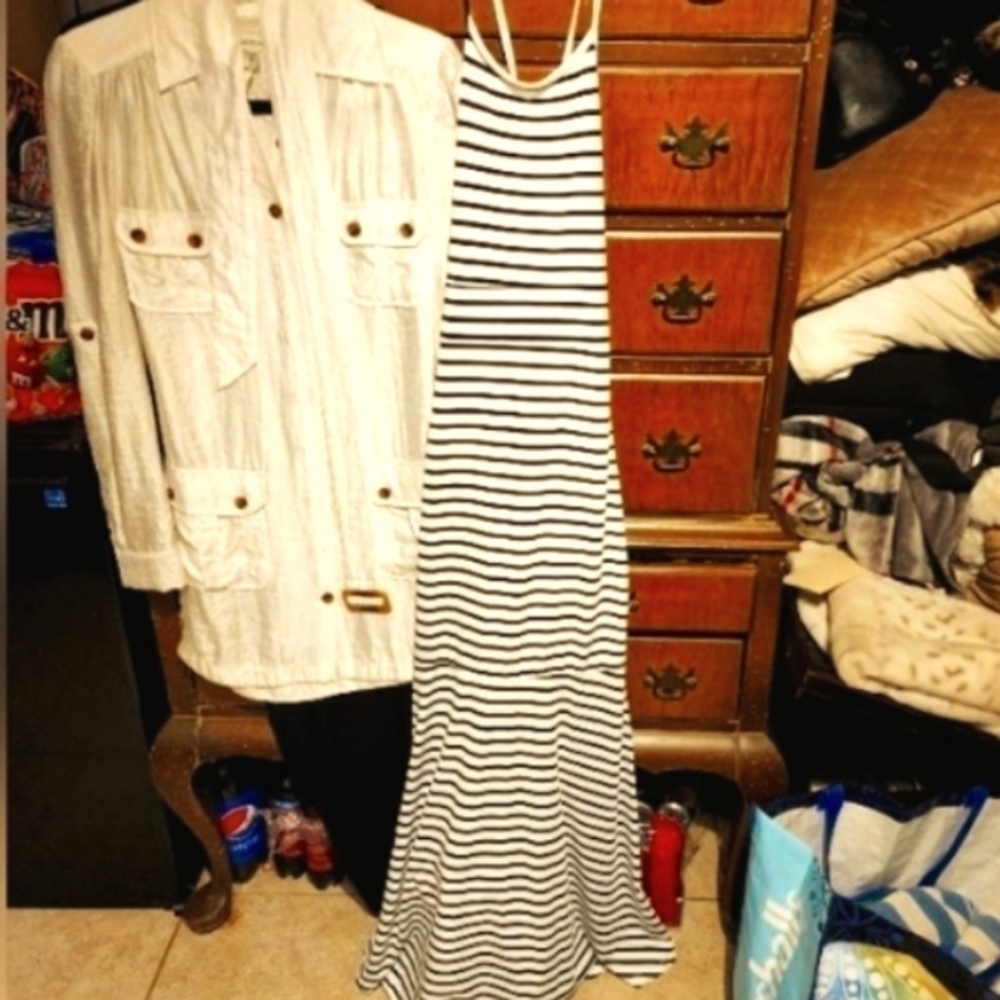 Maxi Dress, NWOT, Black & White Horizontal Stripes Size Small Perfect Condition.